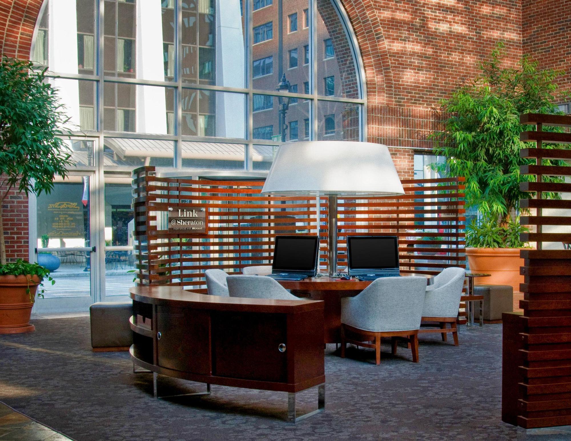 Sheraton Raleigh Hotel Exterior foto